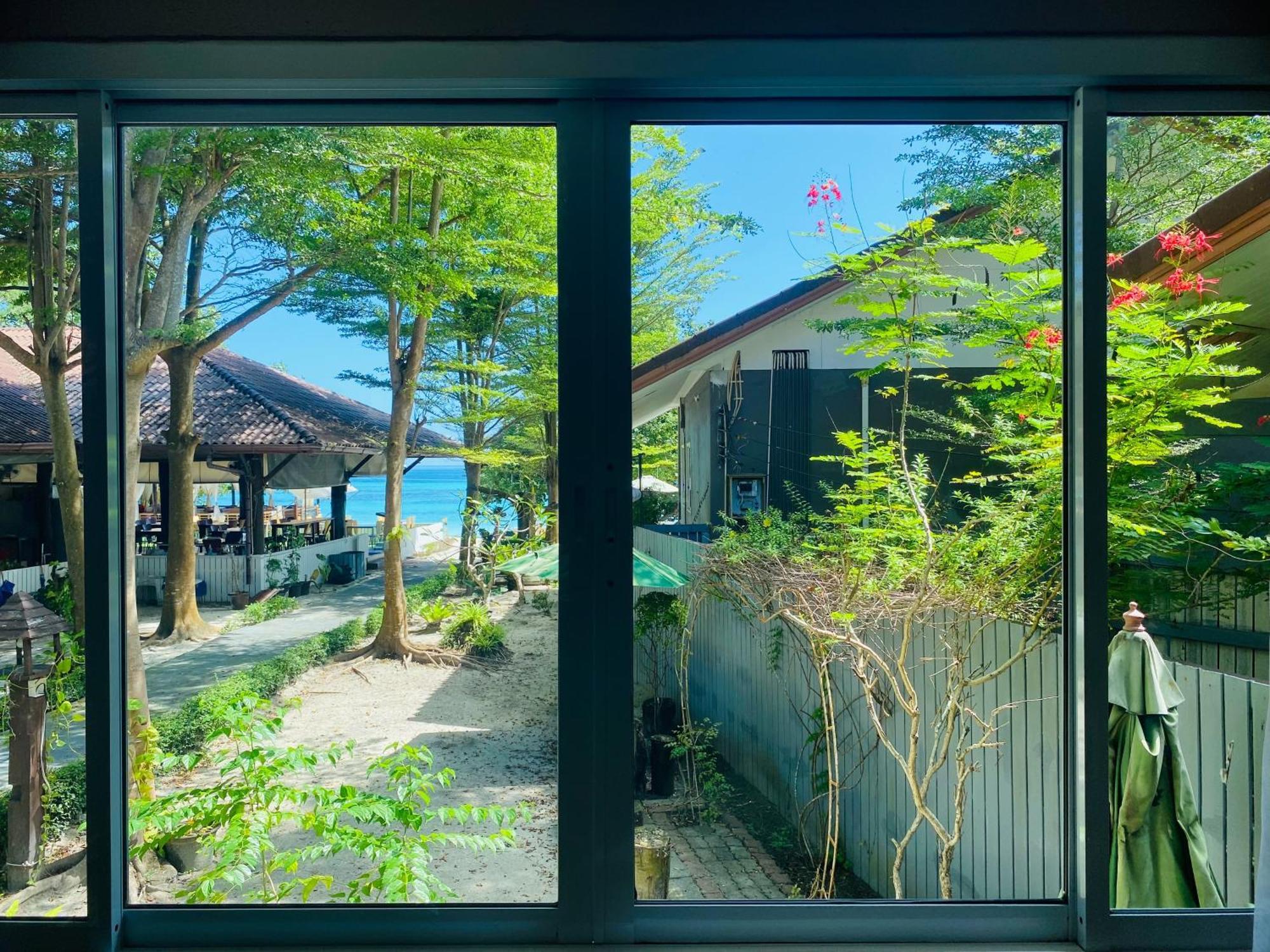 Bella Vista Beach Resort Koh Lipe Exterior foto