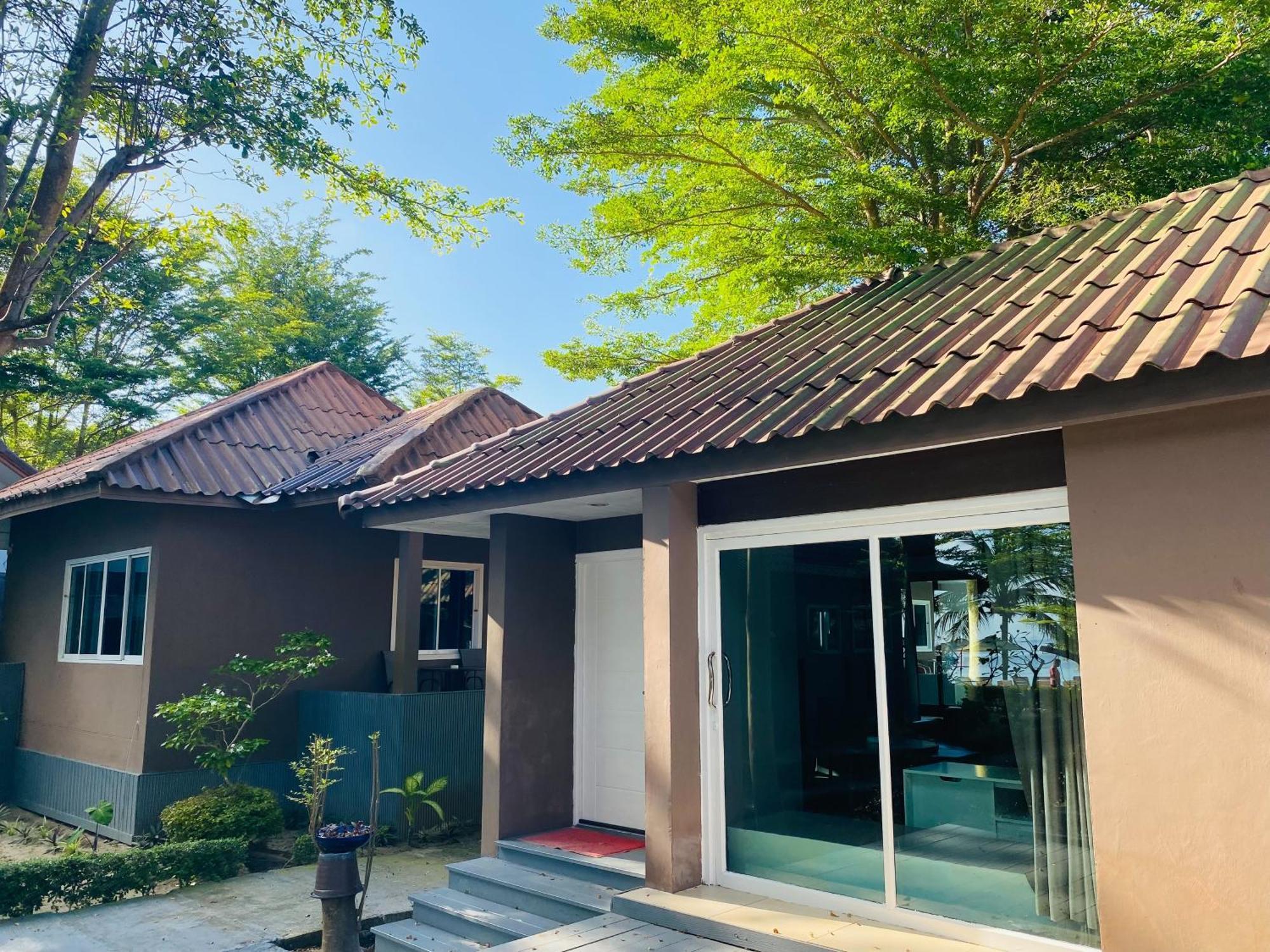 Bella Vista Beach Resort Koh Lipe Exterior foto