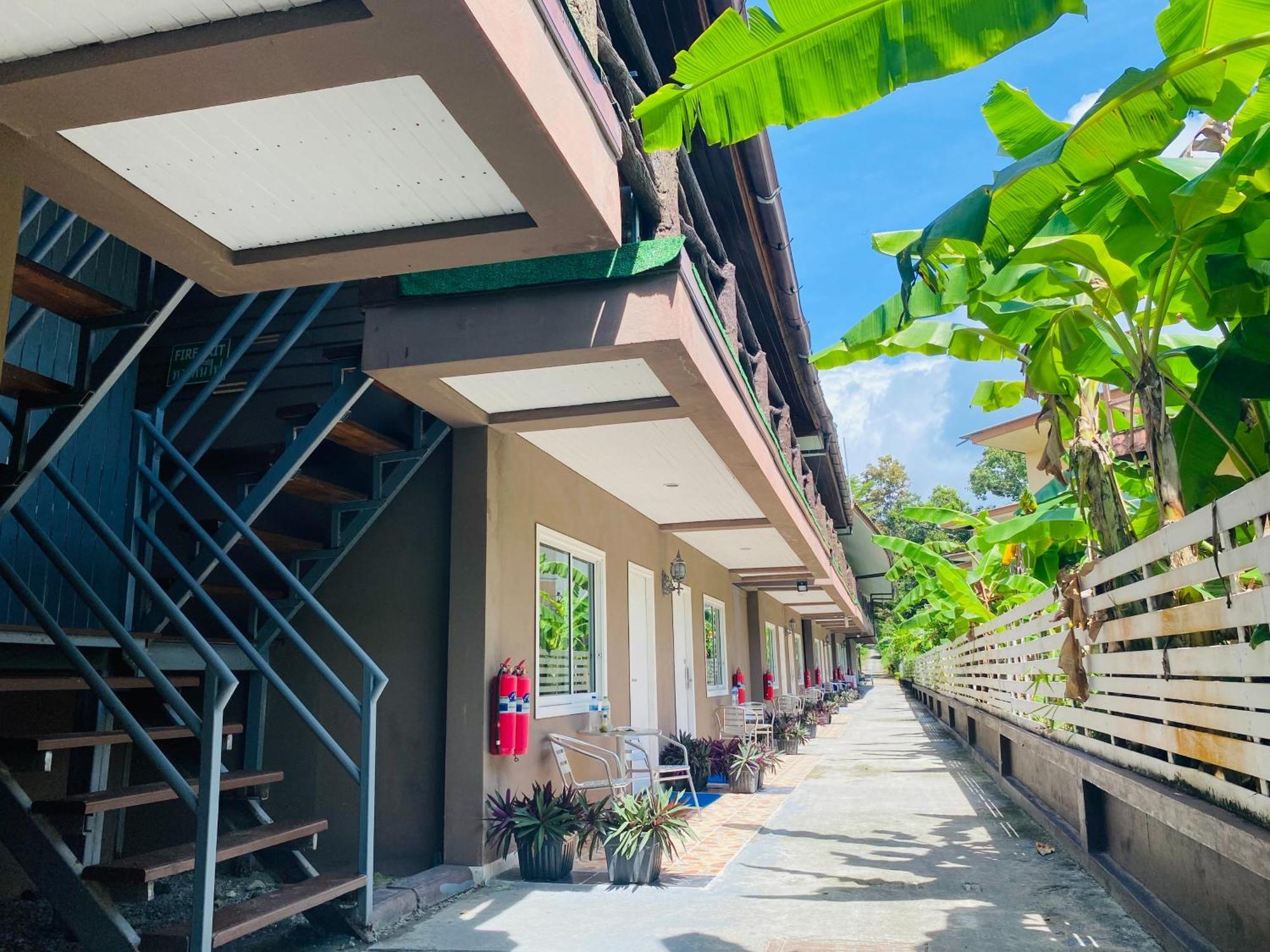 Bella Vista Beach Resort Koh Lipe Exterior foto
